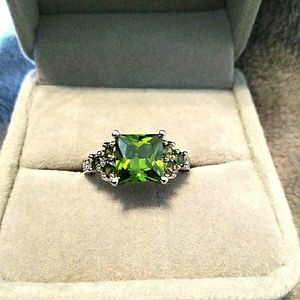 Green Stone Sterling Silver Ring